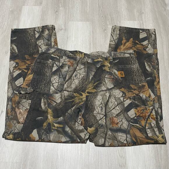 Vintage Carhartt Realtree Hardwood Camo B158 CMO Dungaree Fit Pants Jeans 42x32 - Picture 3 of 8